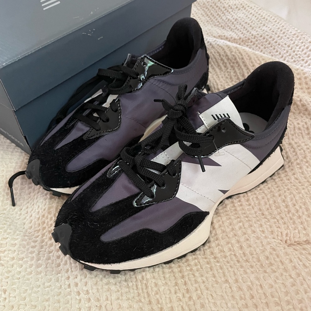 New Balance Sneakers